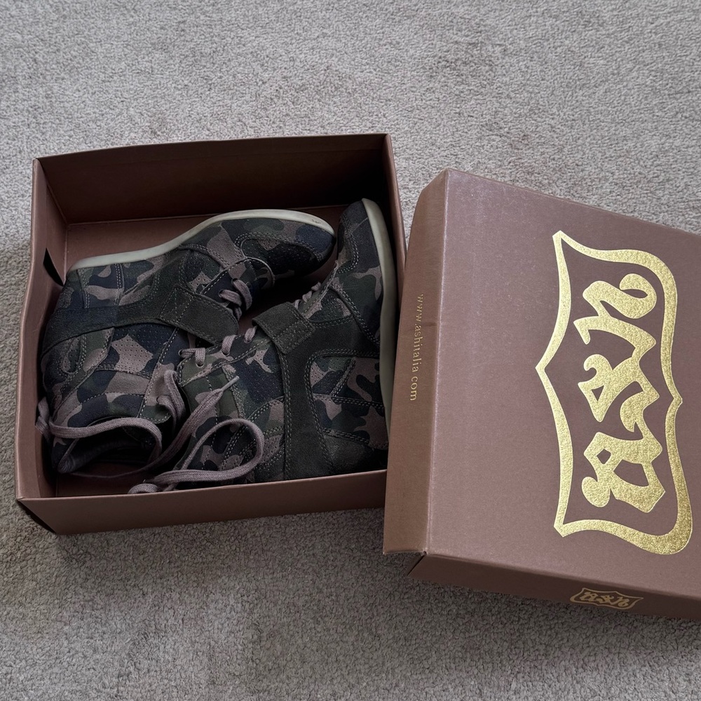 Ash Bowie Camouflage-Print Wedge Size 38